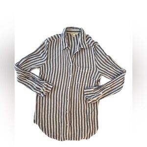 beachlunchlounge Navy and White Striped button front